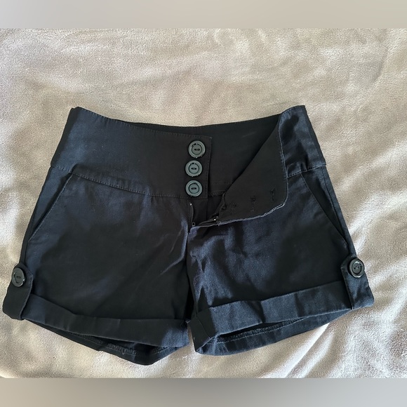 Pants - Dress stretchy shorts